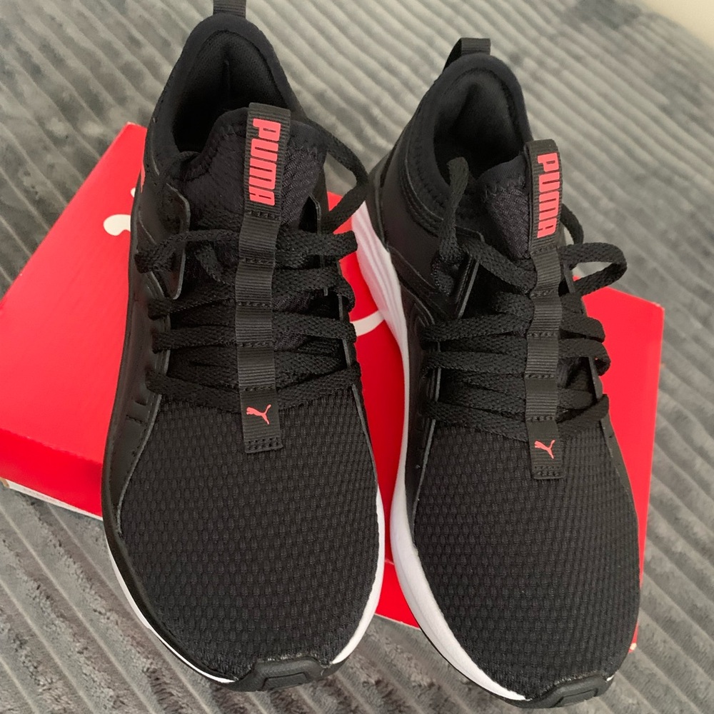 Womens black puma shoes